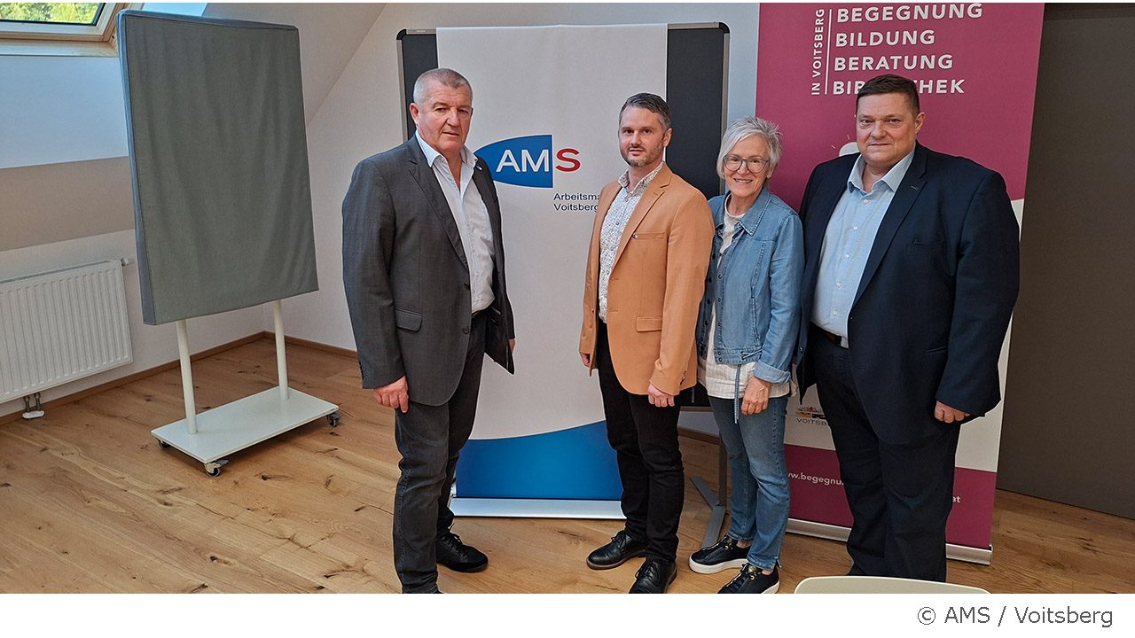 Vlnr: Franz Hansbauer, Alexander Gratz (beide AMS Voitsberg), Dorothea Sauer (Akzente), Ing. Christian Dvorak (KI Experte)