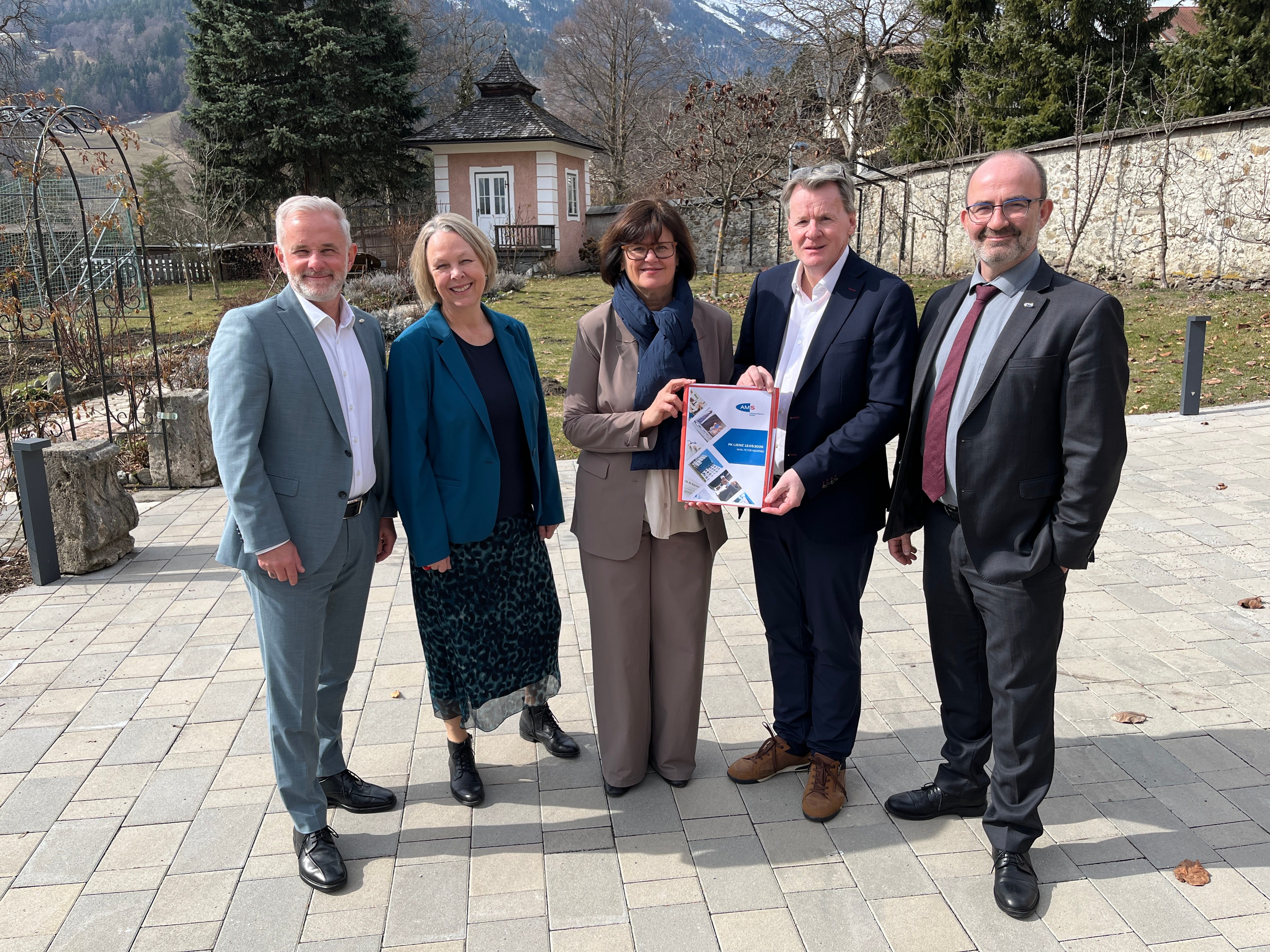 Hybrid, überregional, zukunftsfit: AMS startet neue Ausbildungskooperation Kärnten – Tirol