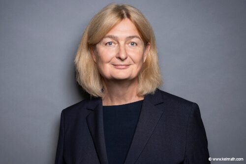 Mag.a Susanne Dungl, Abteilungsleitung - Service für Unternehmen