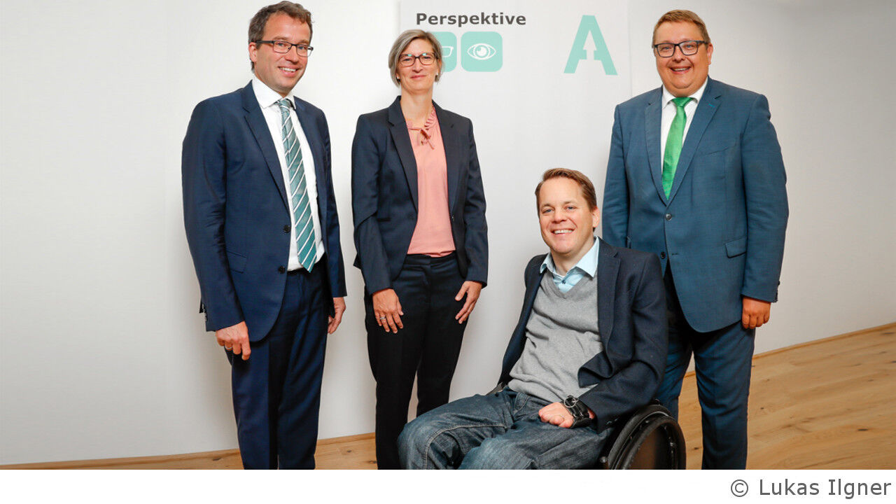 Gruppenfoto (v.li.): Johannes Kopf, Caroline Wallner-Mikl, Gregor Demblin, Martin Graf