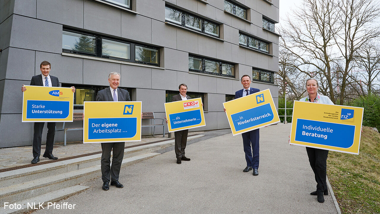 Foto der Pressekonferenz zzum Unternehmensgründungsprogramm rizUp