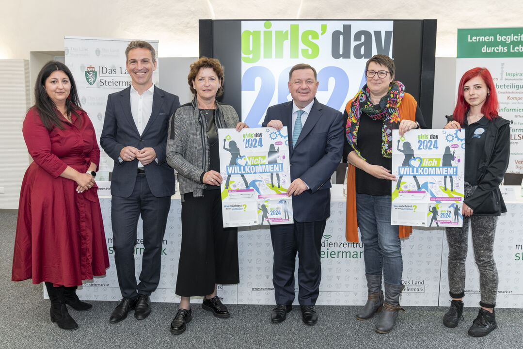 Popper-Pieber, Neubauer, Lackner, Amon, Marterer, Melcher-Moser (v.l.; Land Steiermark/ Binder)